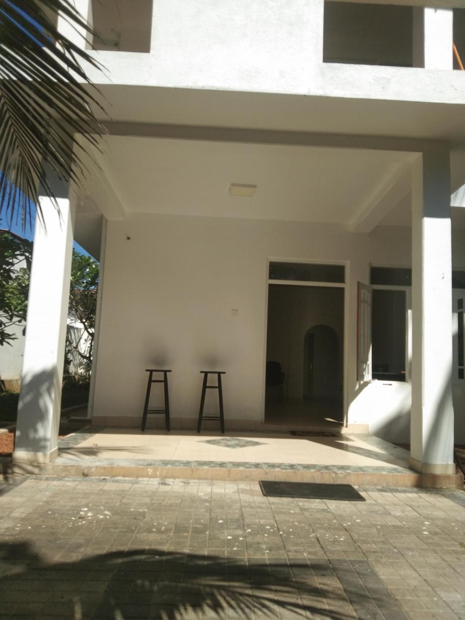 אמבלנגודה Ayu Hostel מראה חיצוני תמונה