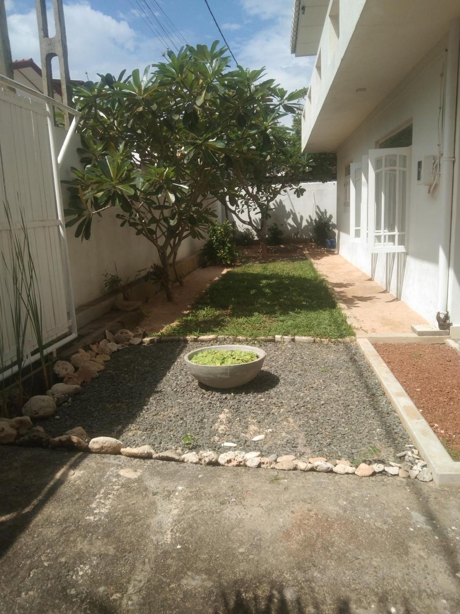 אמבלנגודה Ayu Hostel מראה חיצוני תמונה