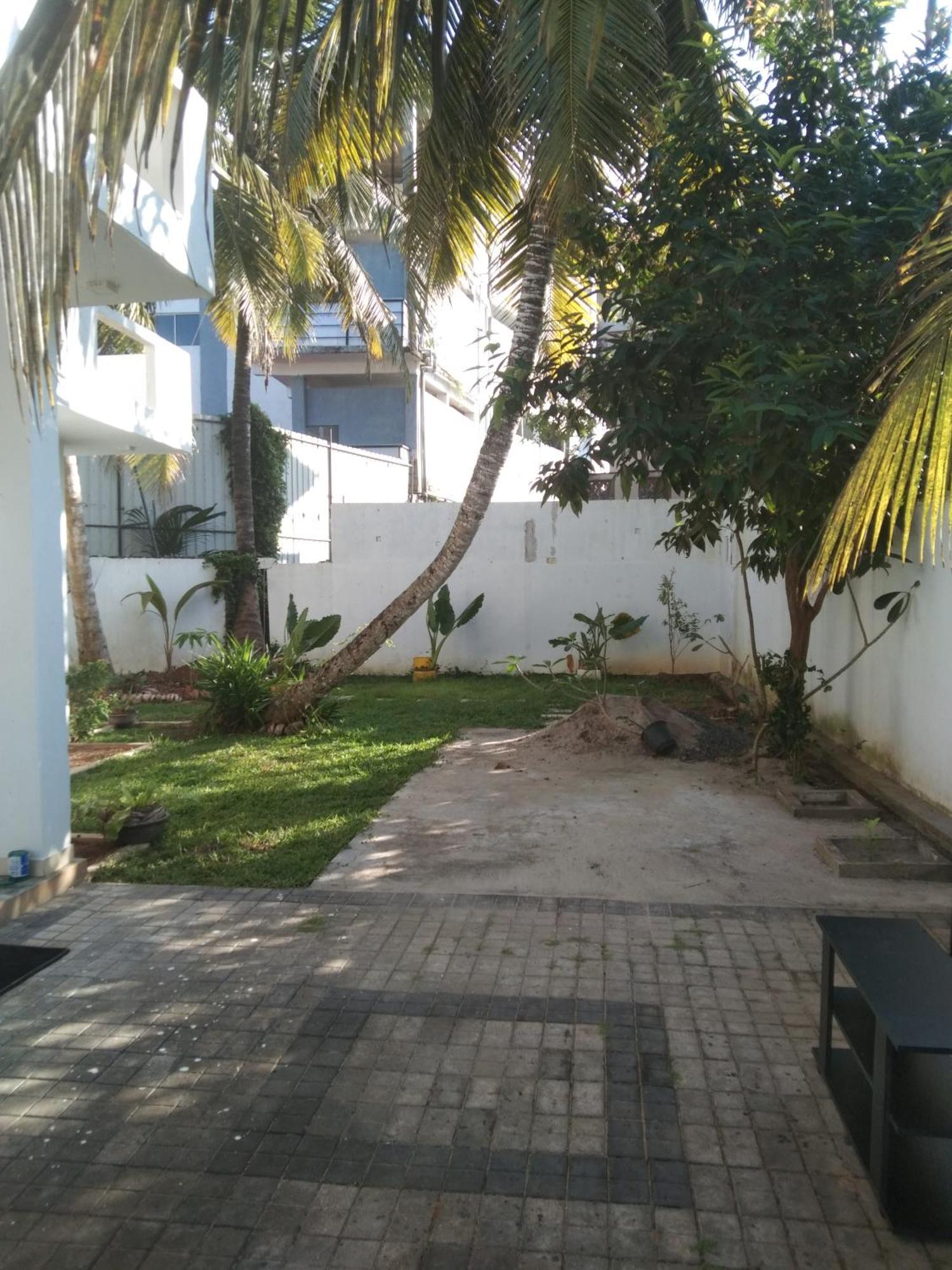 אמבלנגודה Ayu Hostel מראה חיצוני תמונה